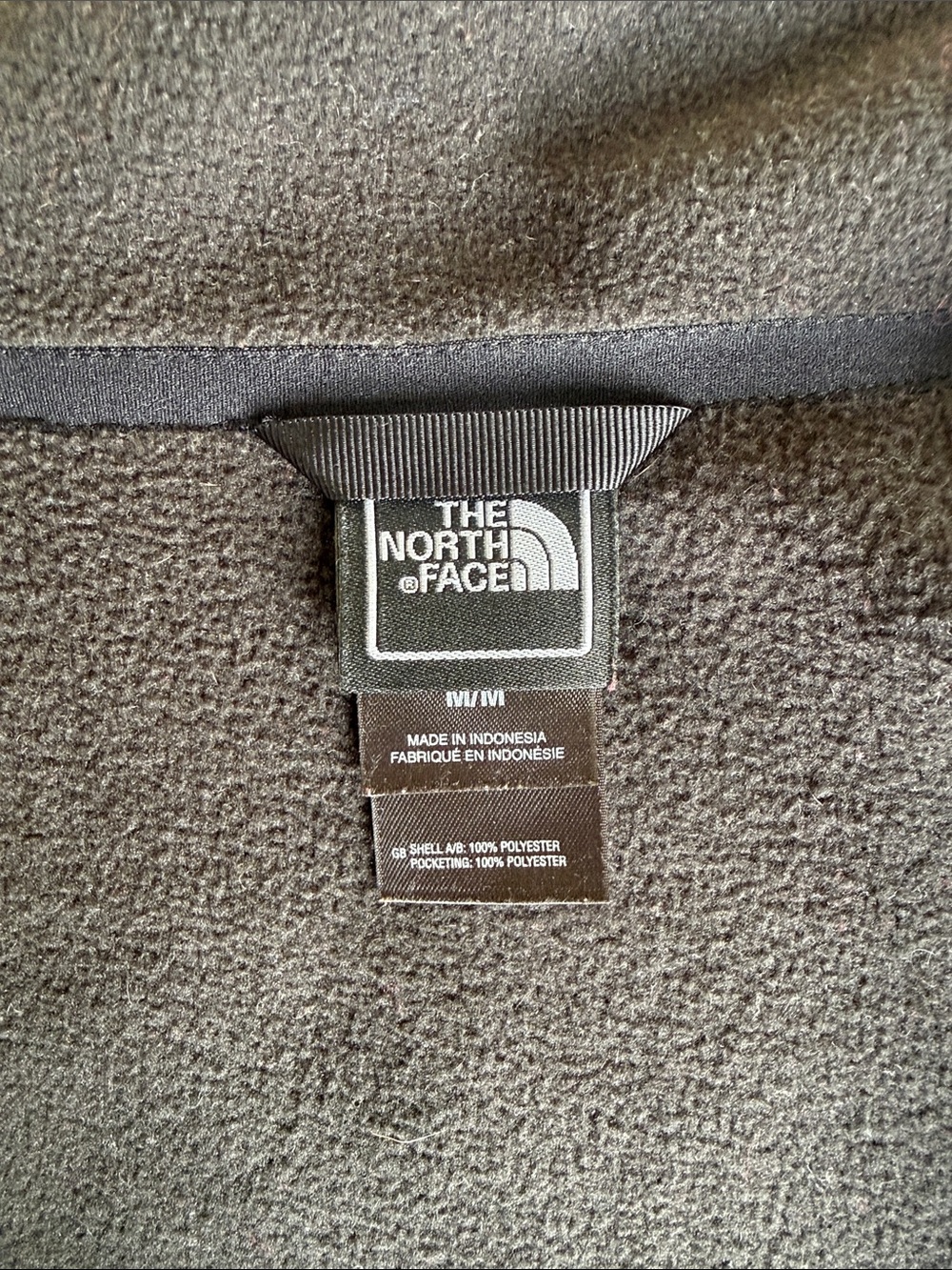 The North Face Black Full-Zip Fleece Jacket - Picture 9 of 9
